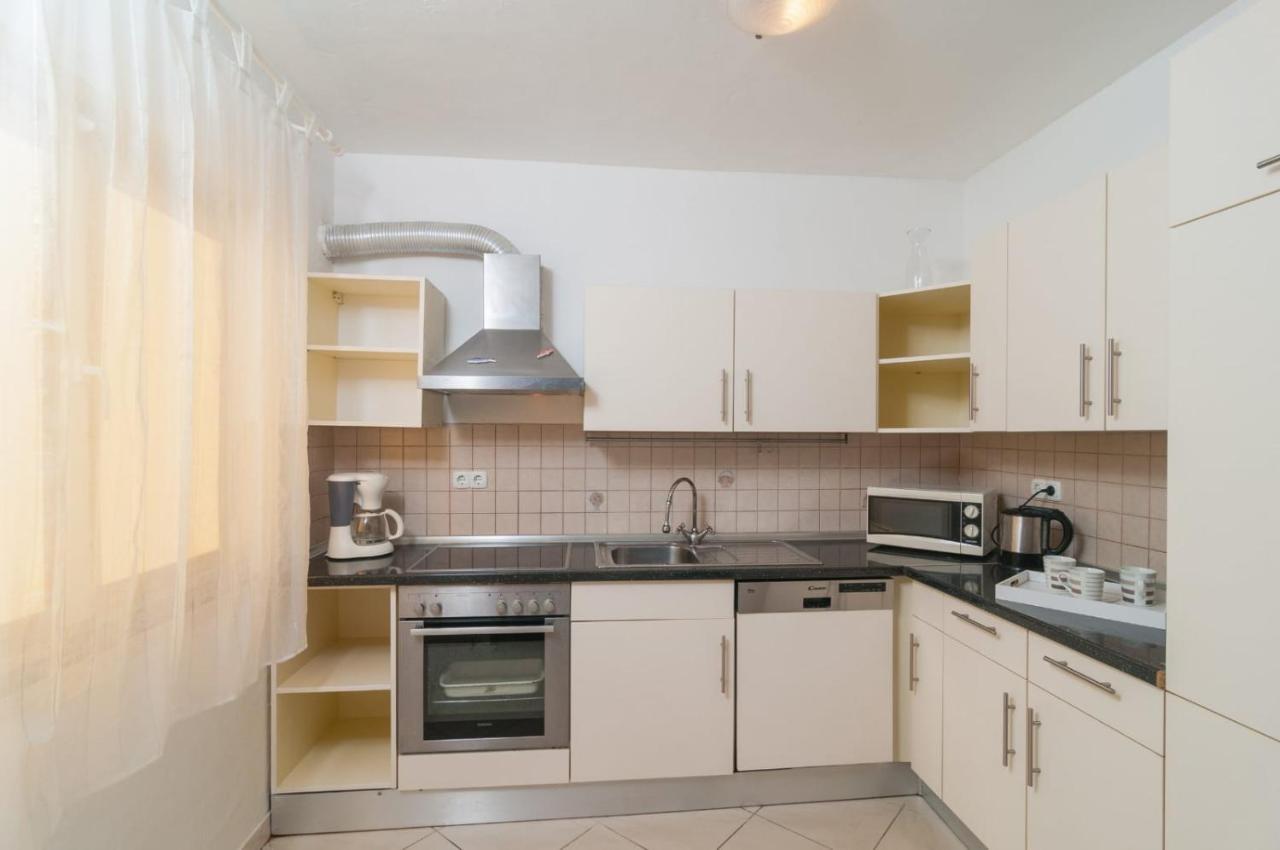 Apartment Stipic Omis Exterior photo